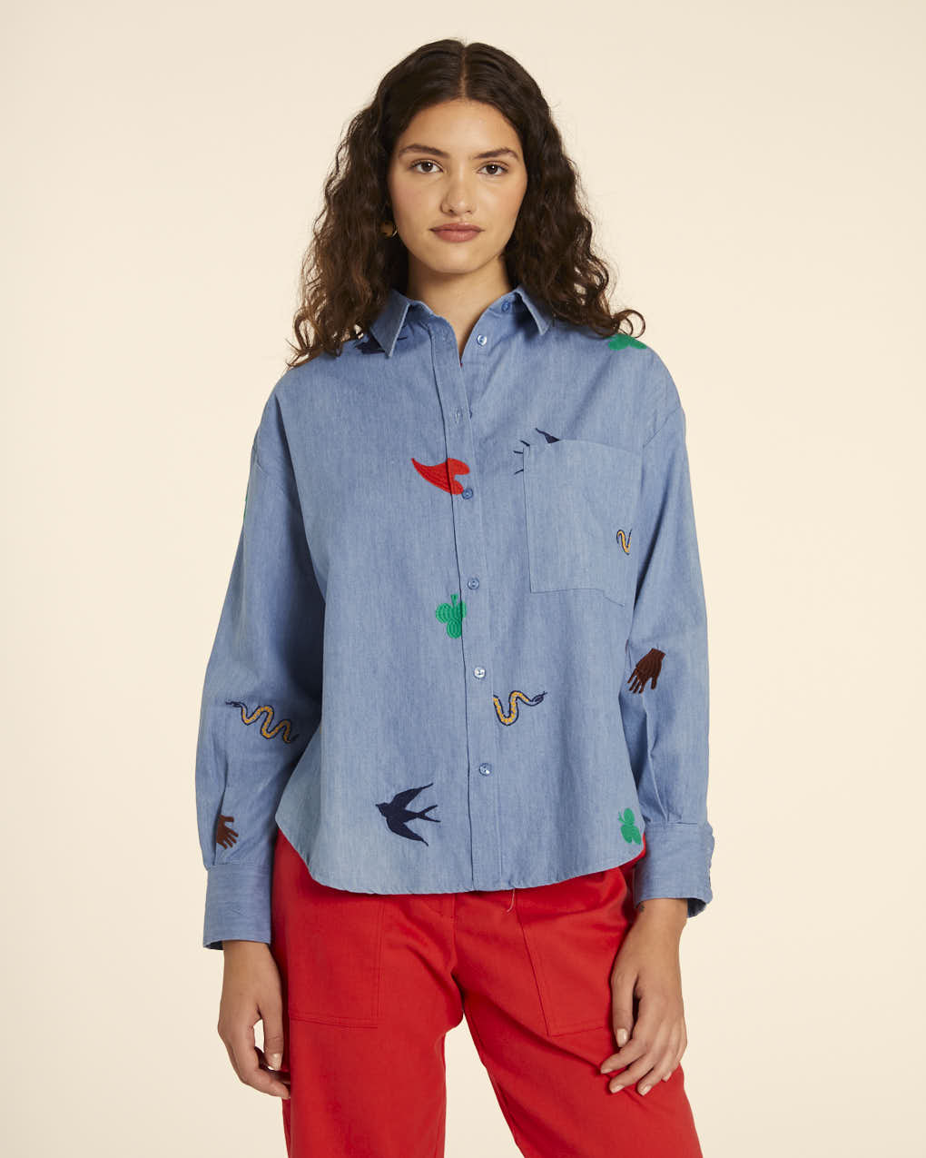 pepaloves CAMISA DENIM CON BORDADO