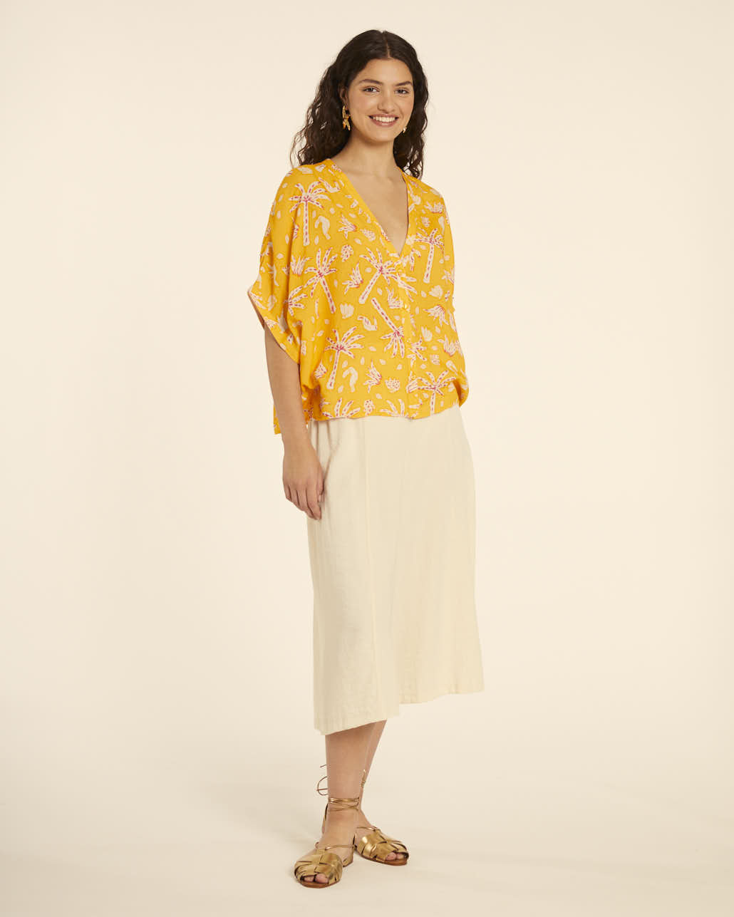 Pepaloves CAMISA KIMONO CON BORDADO PALMERAS