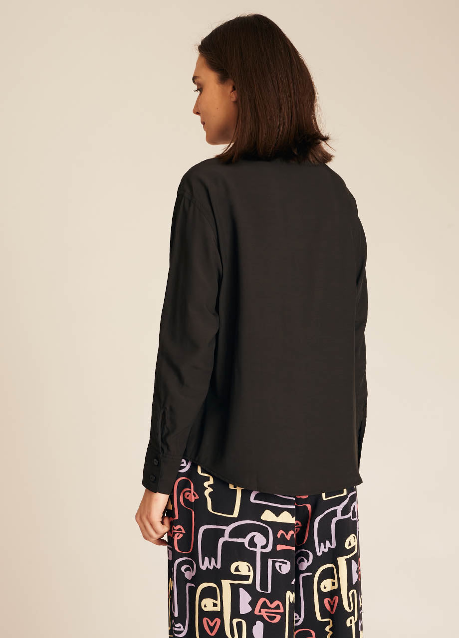 Pepaloves POCKETS SILKY SHIRT BLACK
