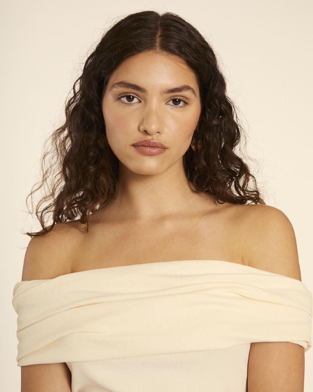 Pepaloves TOP CUELLO BARDOT CREMA