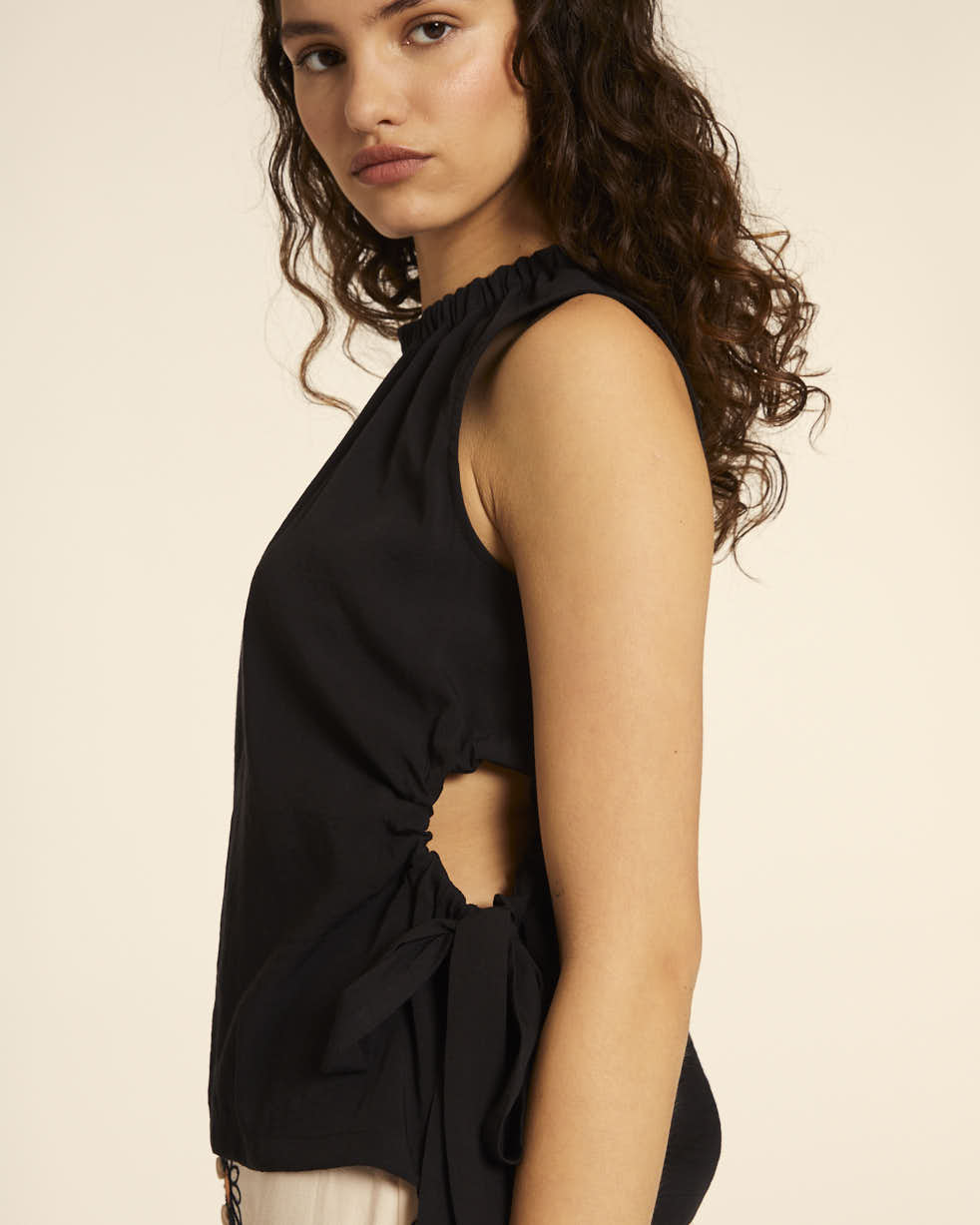 Pepaloves TOP CUT OUT NEGRO