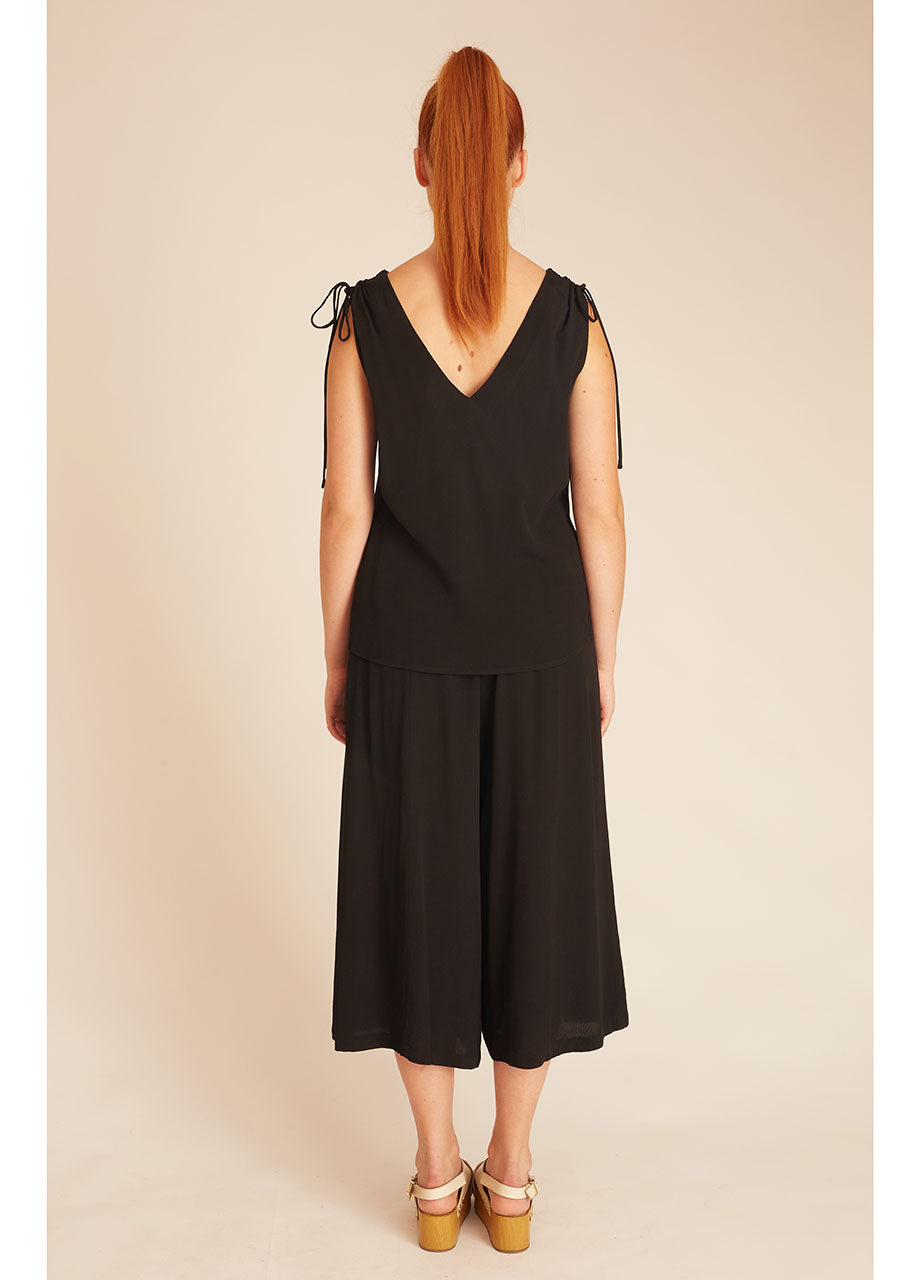 Pepaloves VISCOSE TOP BLACK