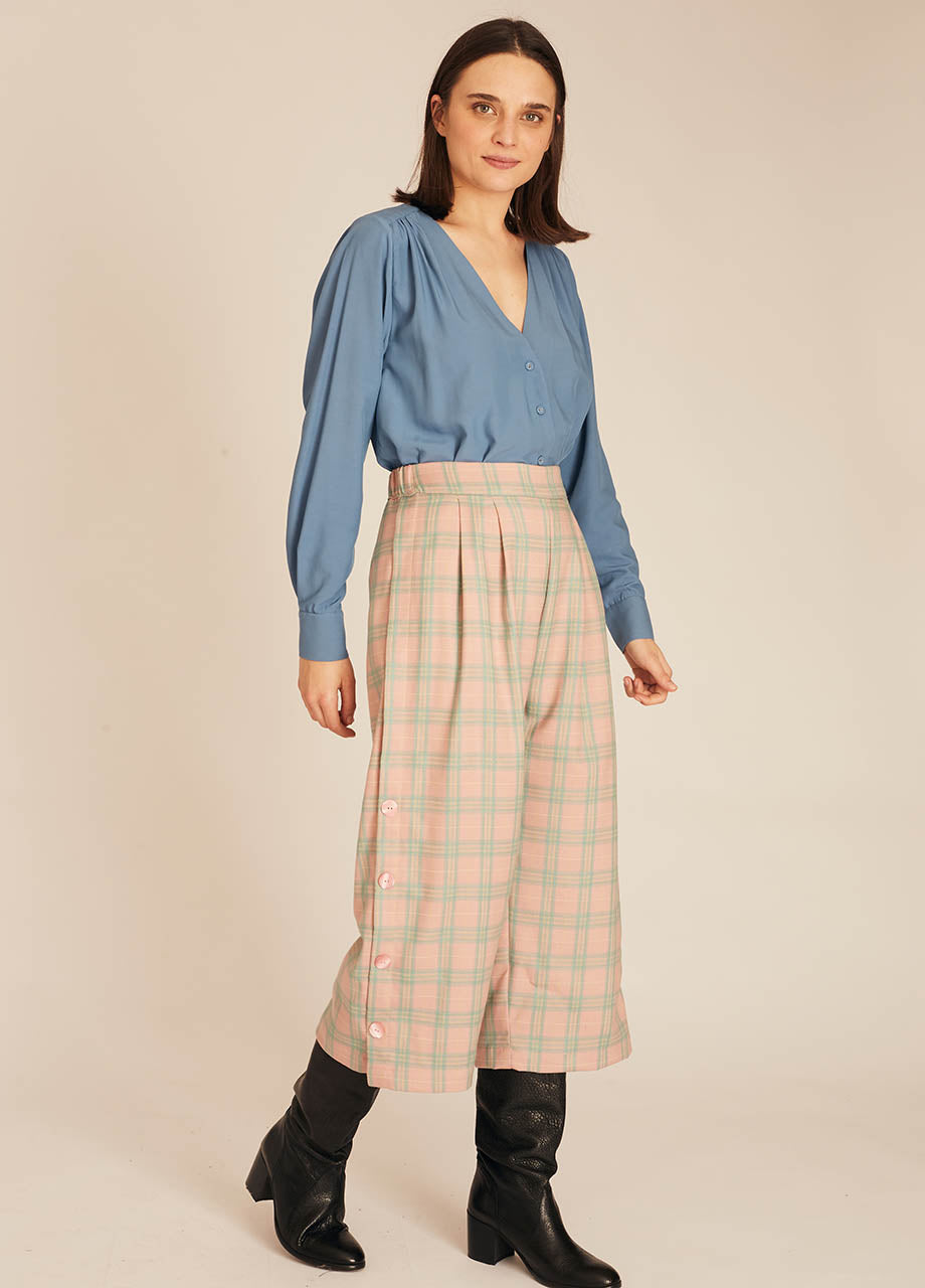 Pepaloves VNECK SILKY SHIRT BLUE