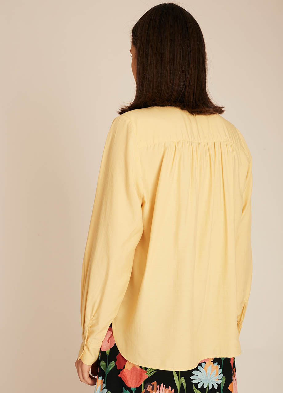 Pepaloves VNECK SILKY SHIRT YELLOW