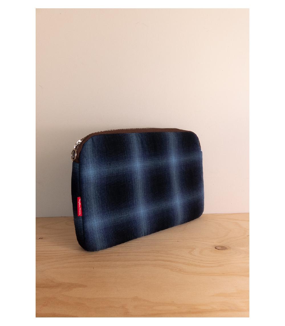 perpetummobile Cartera y funda de ordenador cuadros azul