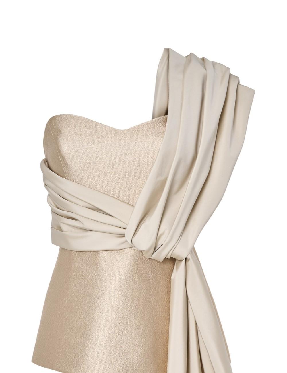 Pertegaz Cuerpo Entallado Con Lazada