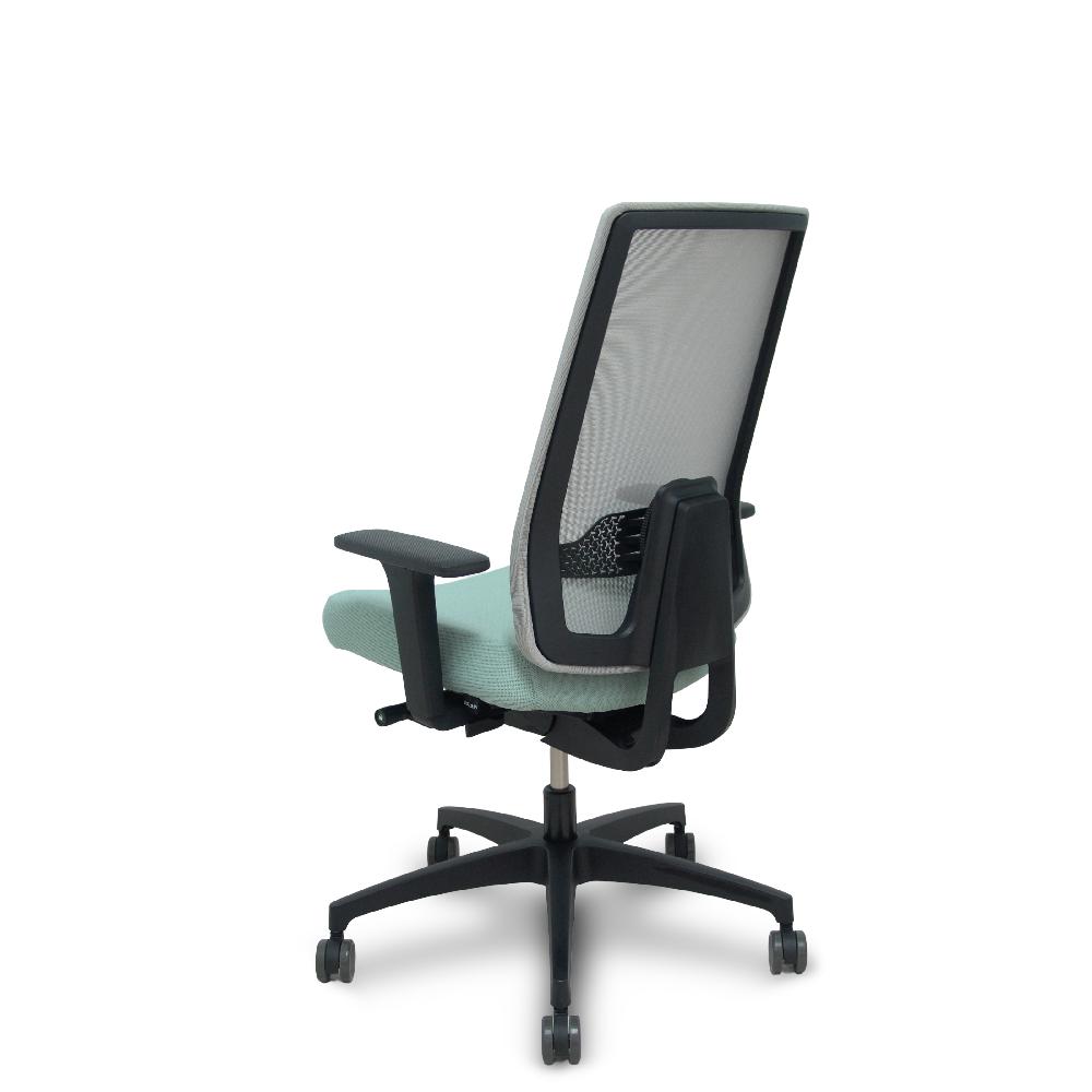 Piqueras Y Crespo Silla Indeed Traslack Resp. Malla Gris Asiento Tonal Verde Claro Brazos 2D Base Poliamida