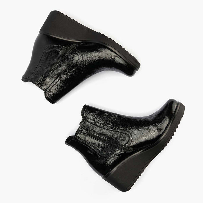 Pitillos Botín Chelsea En Charol Para Mujer Color Negro