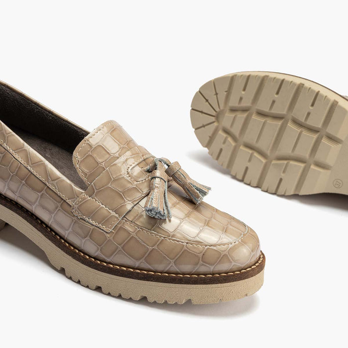 Pitillos Mocasín Con Borlas Para Mujer Color Piedra