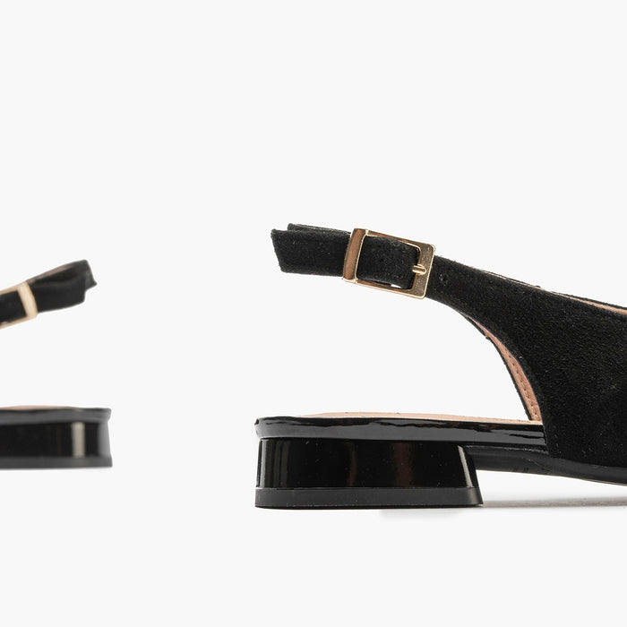 Pitillos Mocasines De Mujer Destalonados En Piel Ante Con Adorno Cadena Metálica NEGRO