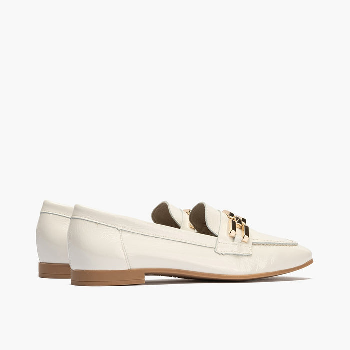 Pitillos Mocasines De Mujer En Piel Charol Con Adorno Y Tacón Bajo BLANCO