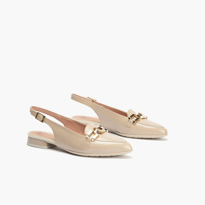 Pitillos Mocasines De Mujer En Piel Lamianda Con Adorno Cadena Metálica BEIGE