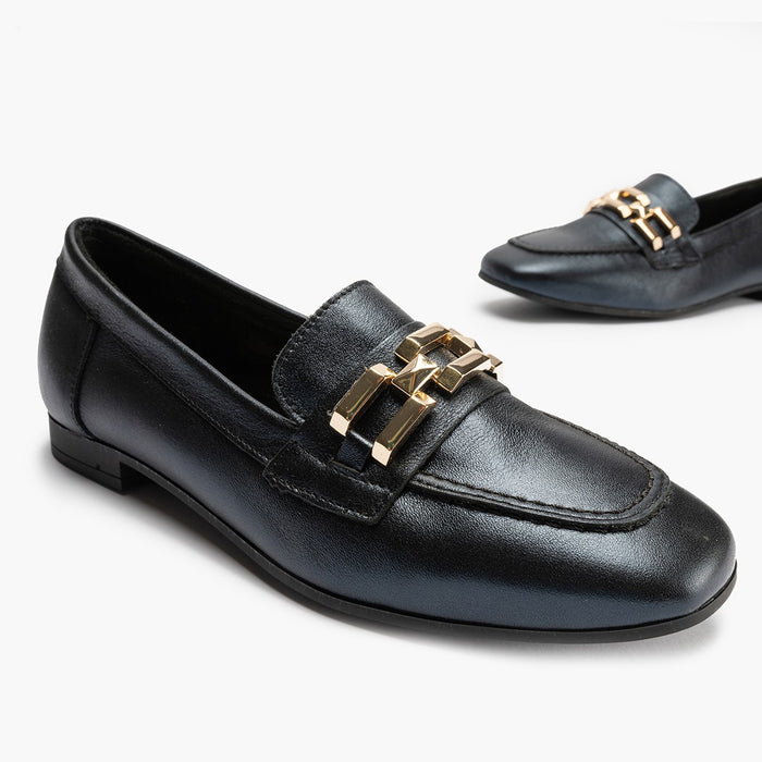 pitillos Mocasines de mujer en piel laminada con adorno y tacón bajo AZUL