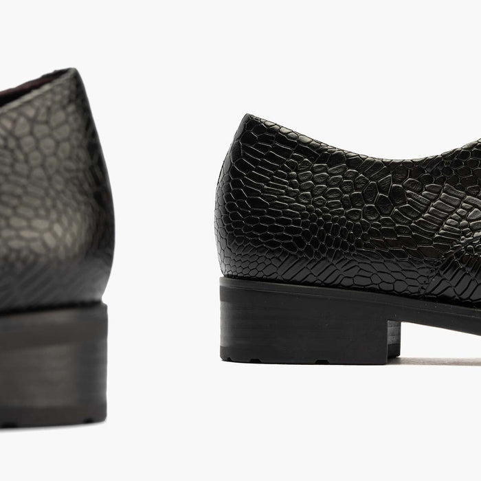 Pitillos Blucher En Lagarto Mujer Color Negro