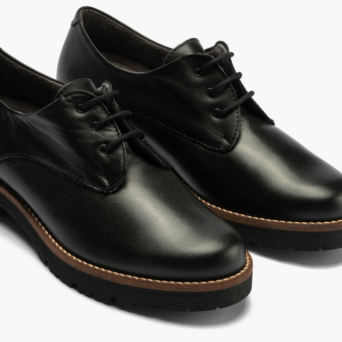 pitillos Blucher en Napa para mujer color negro