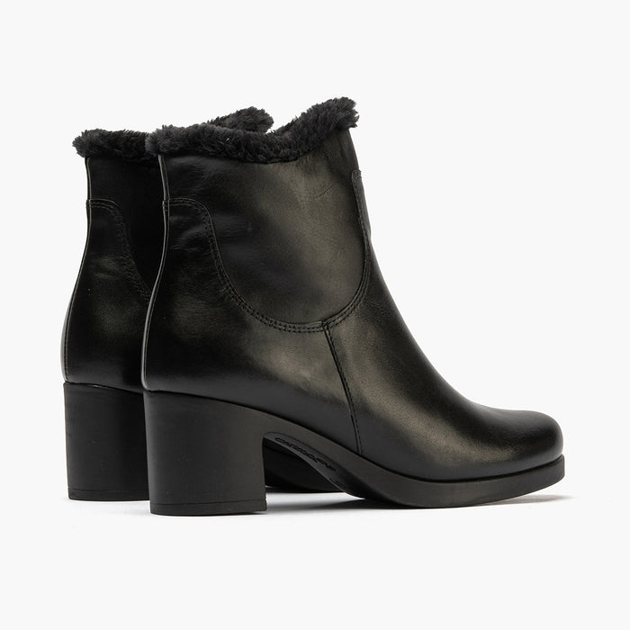 Pitillos Botín Con Pelo De Mujer Color Negro