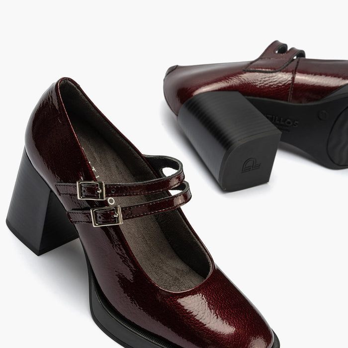 Pitillos Mercedes En Charol De Mujer Color Burdeos