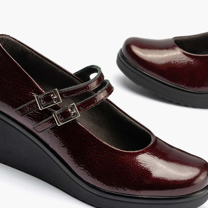 Pitillos Mercedes En Charol Mujer Color Burdeos