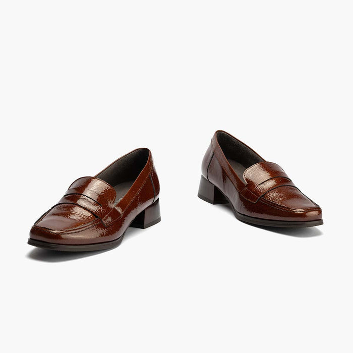 Pitillos Mocasín En Charol De Mujer Color Cuero