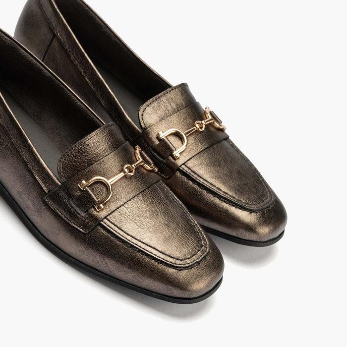 Pitillos Mocasín Laminado Para Mujer Color Bronce