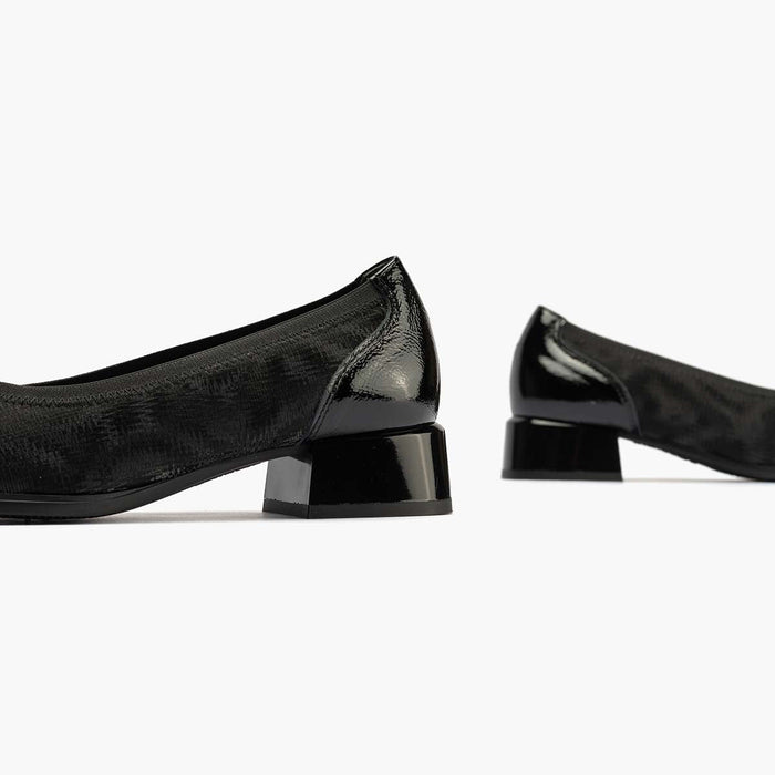 Pitillos Zapato De Salón Pico Con Elásticos Para Mujer Color Negro