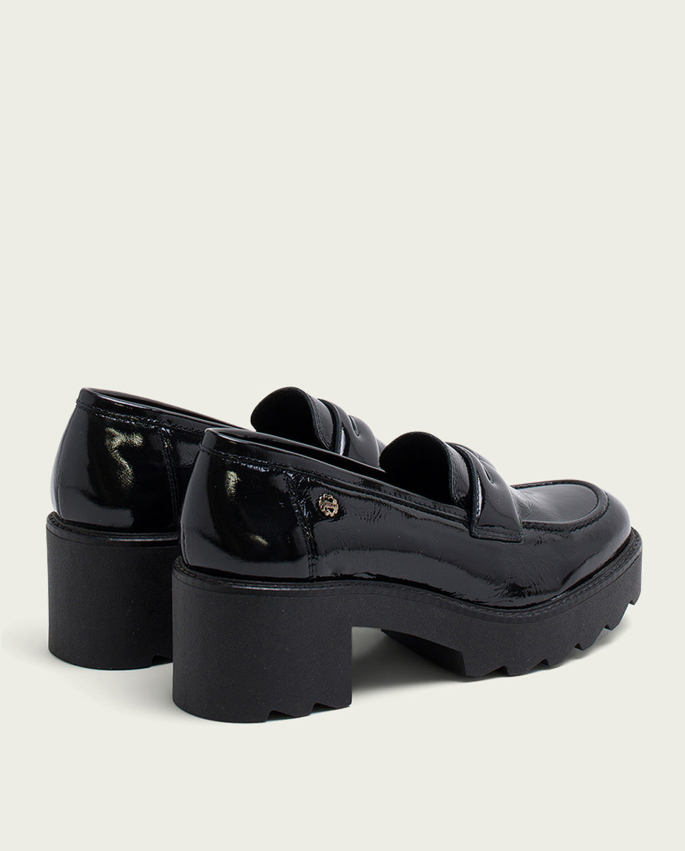 Porronet MOCASINES DE PIEL CHAROL CON TACÓN NEGRO MADDY