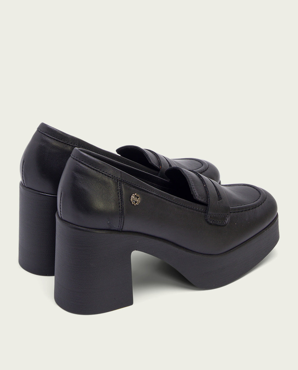 Porronet MOCASINES DE TACÓN EN PIEL NEGRA LAIA