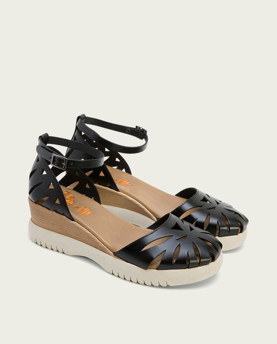 Porronet SANDALIA CUÑA PIEL NEGRA EBBA