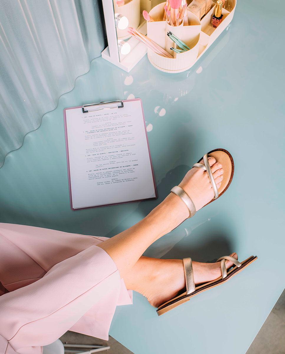 porronet SANDALIA ESCLAVA PLANA PIEL PLATINO CARLY