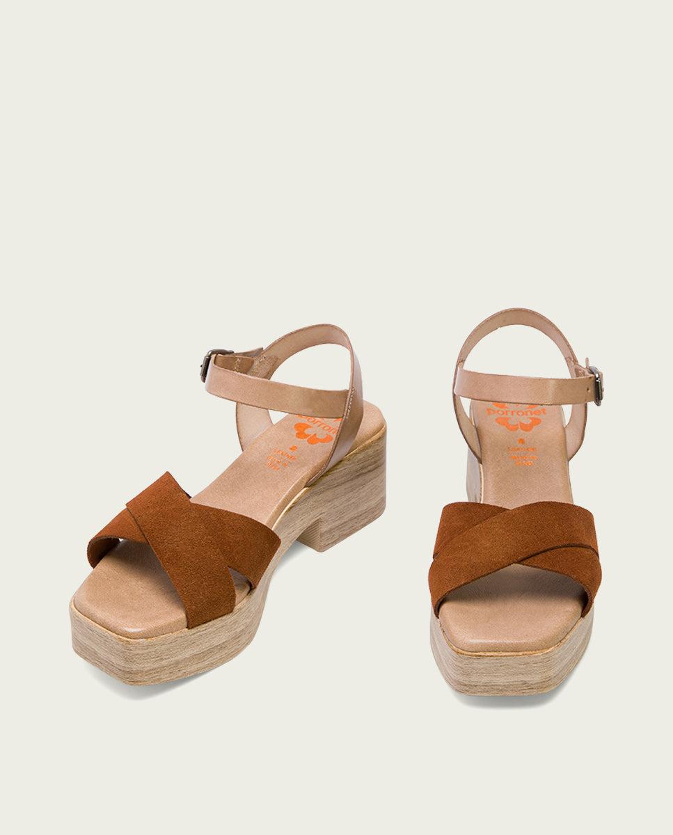 Porronet SANDALIA TACON BAJO DE PIEL TAUPE CUERO VIVIANA