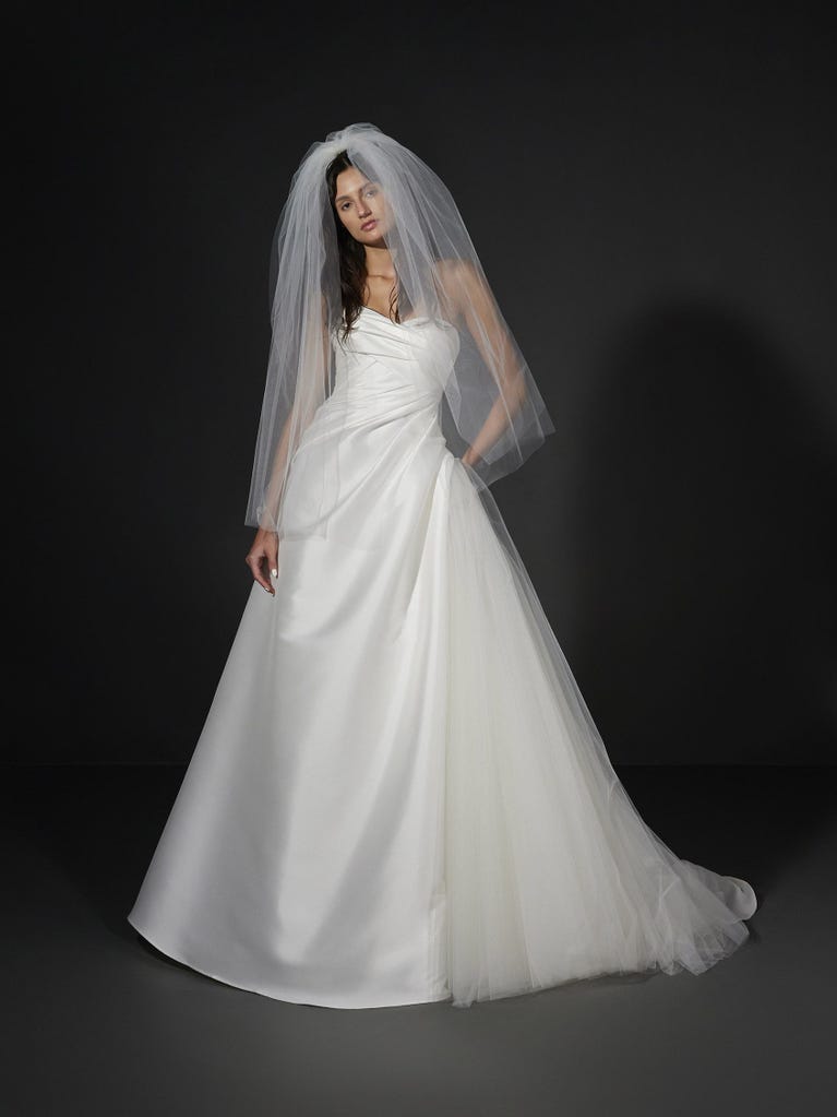 pronovias ALIXE | Vestido de novia princesa | Vera Wang Bride
