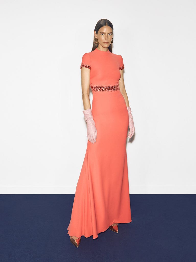 Pronovias ARECA | Vestido De Fiesta Sirena Con Escote Cisne | Pronovias