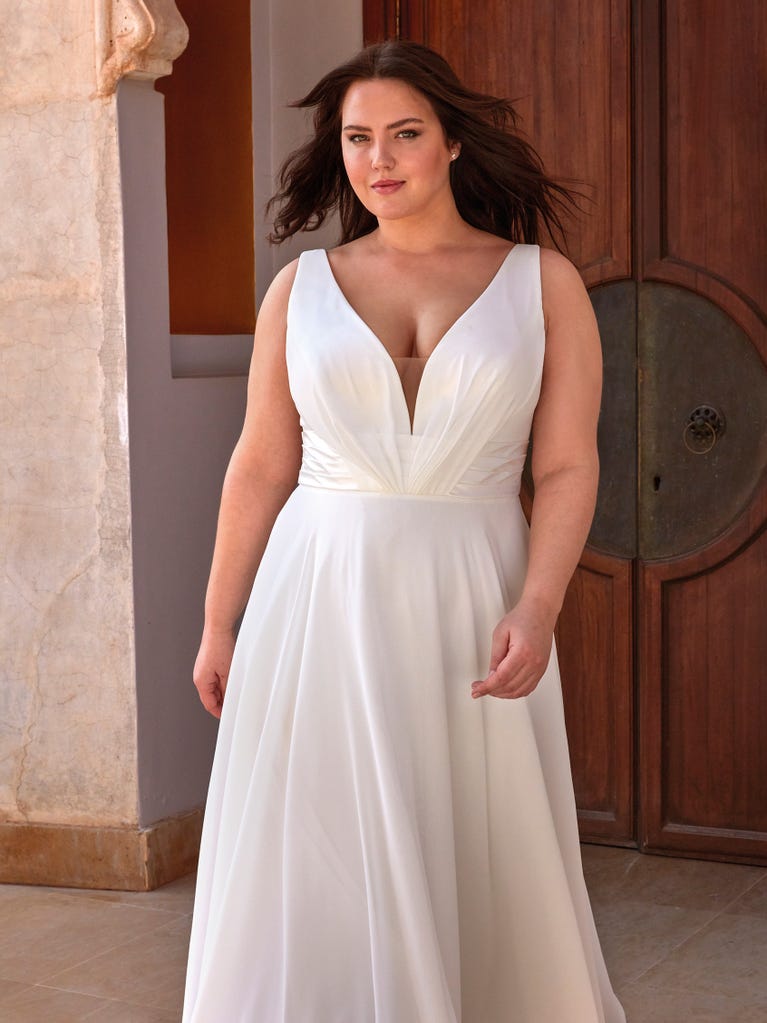 Pronovias ASMARA | Vestido De Novia Corte En A Con Escote De Pico | Pronovias