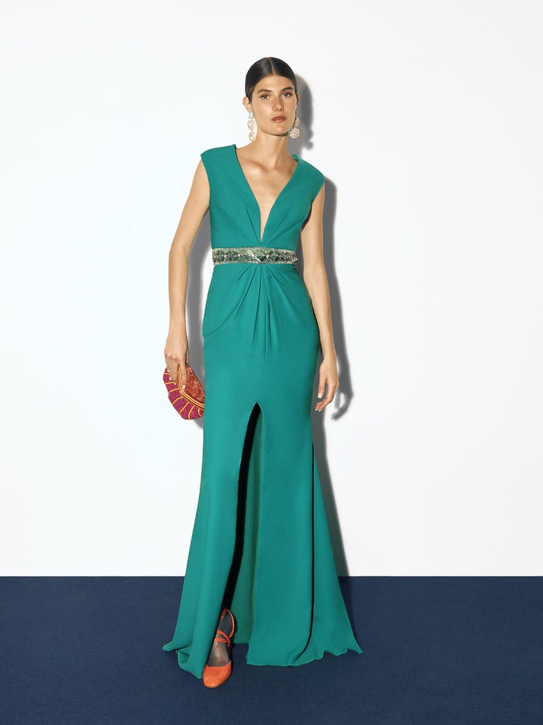 pronovias AZAFRAN | Vestido de fiesta sirena con escote de pico | Pronovias