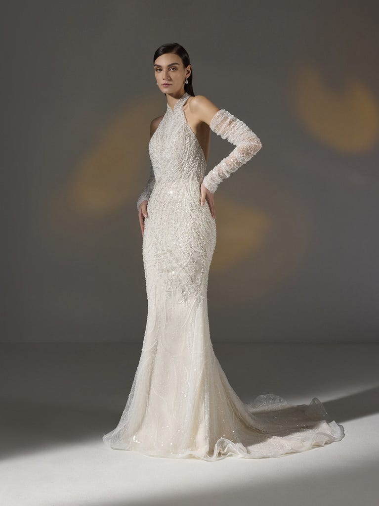 Pronovias BELOVED | Vestido De Novia Sirena Con Cuello Halter