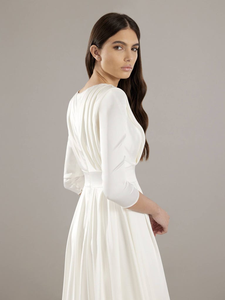 Pronovias CASSIAN | Vestido De Novia Corte en a Con Escote Barco | Pronovias