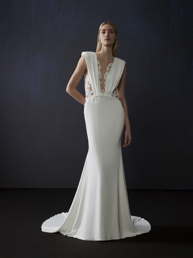 Pronovias DAME | Vestido De Novia Sirena Con Escote De Pico | Atelier Pronovias