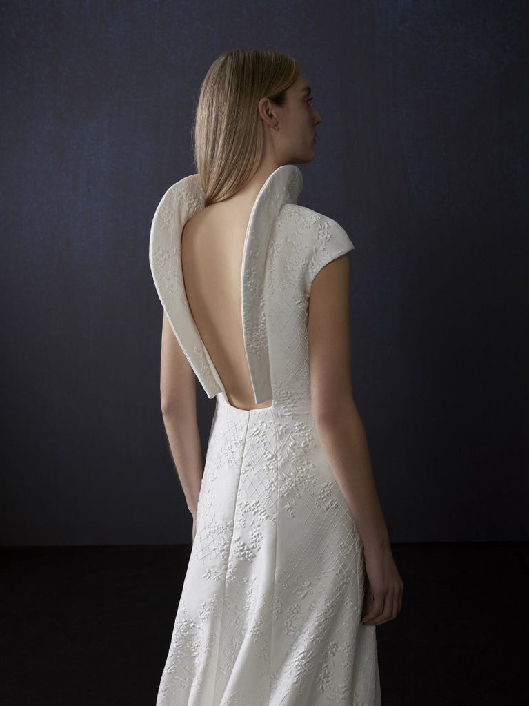 Pronovias ENCANT | Vestido De Novia Corte En A Con Escote Cisne | Atelier Pronovias