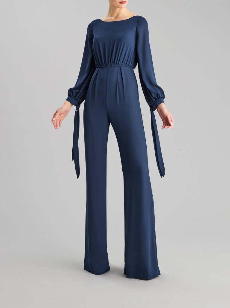 pronovias ESSENTIAL 2430 | Mono de fiesta de manga larga con escote barco | Pronovias