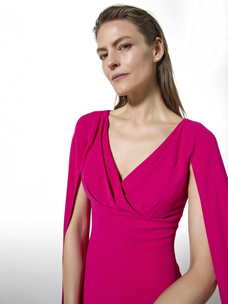 Pronovias Essential 2433 | Vestido De Fiesta Recto Con Escote De Pico | Pronovias