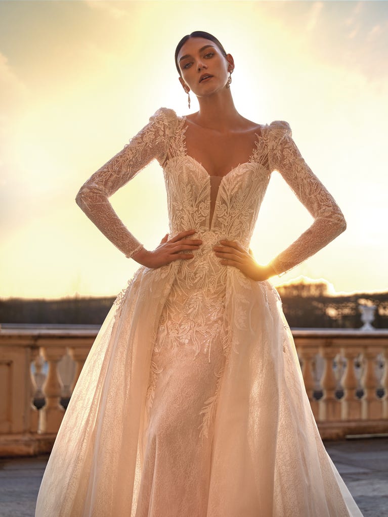 Pronovias FIORA | Vestido De Novia Sirena Con Escote Corazón