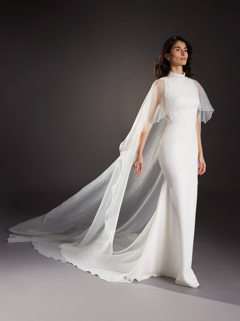 Pronovias FONT | Vestido De Novia Sirena Con Cuello Halter | Pronovias