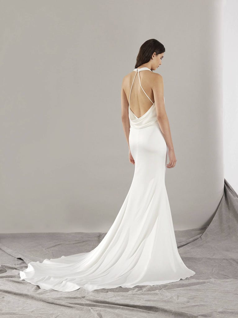 Pronovias GABRIELL | Vestido De Novia Sirena Con Cuello Halter | Pronovias