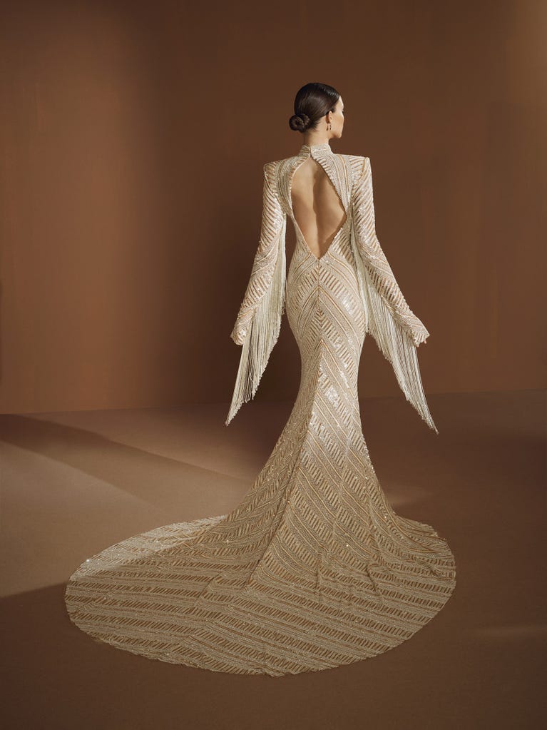 Pronovias HARI | Vestido De Novia Sirena Con Escote Cisne | Pronovias