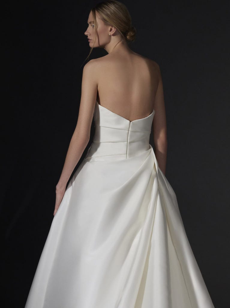 Pronovias JADEAU | Vestido De Novia Princesa | Vera Wang Bride