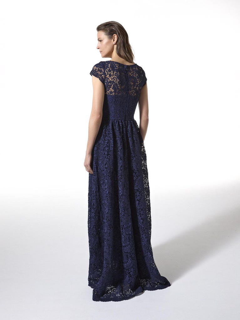 Pronovias Lace 2436 | Vestido De Fiesta Corte en a Con Escote Barco | Pronovias