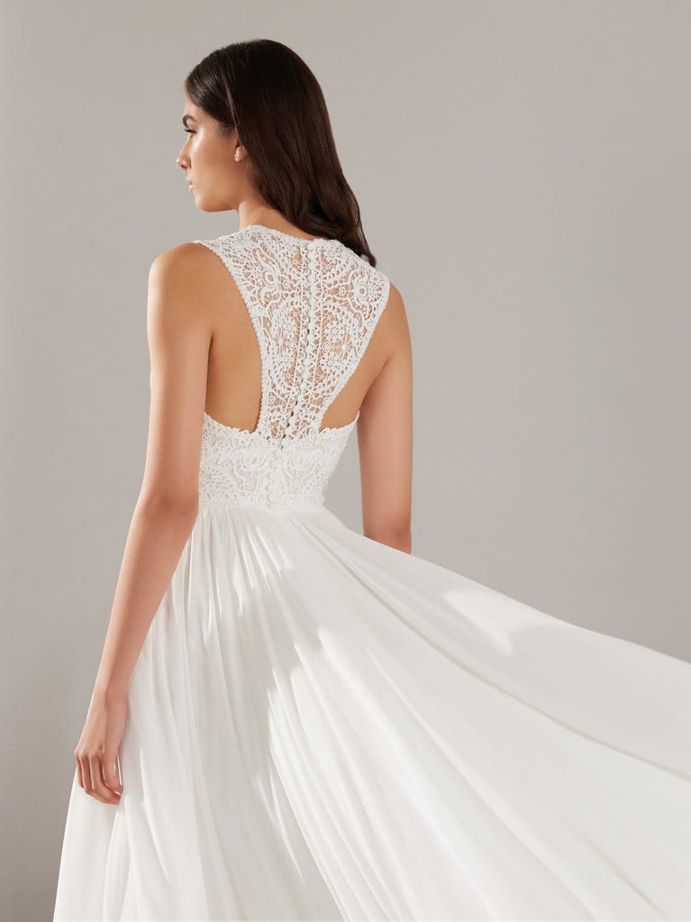 Pronovias LOVELY | Vestido De Novia Corte en a Con Escote De Pico | Pronovias