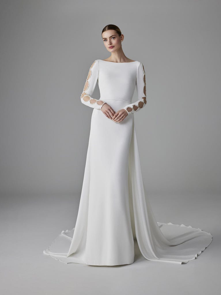 pronovias MAELLE | Vestido de novia recto con escote barco | Pronovias