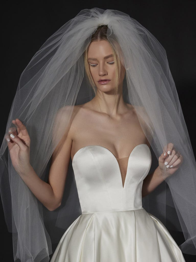 Pronovias MATIS | Vestido De Novia Princesa | Vera Wang Bride