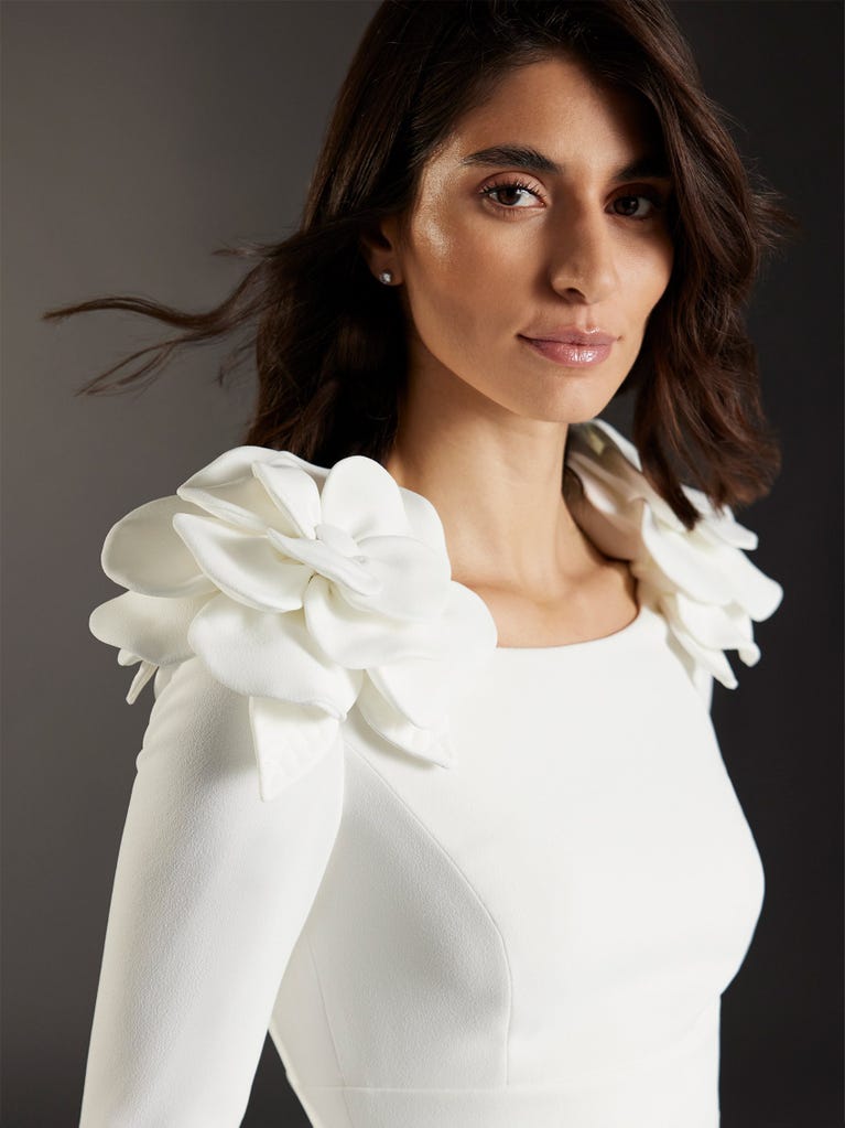 Pronovias MIES | Vestido De Novia Corte En A Con Escote Barco | Pronovias